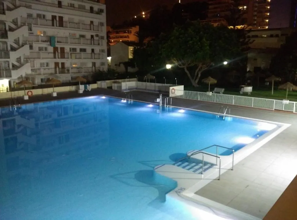 公寓 Apartamento Cristal, Centrico, Luminoso, Amplio, 3 Dormitorios 托雷莫利诺斯 西班牙