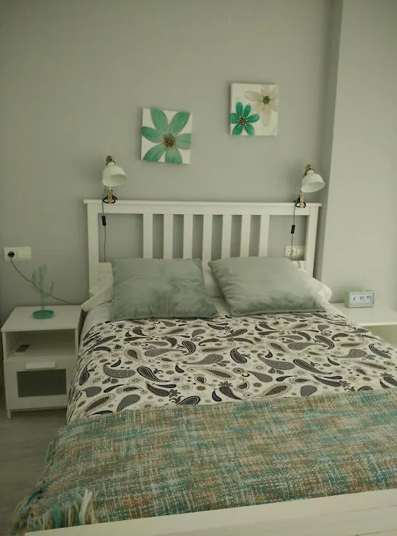 Apartamento Cristal, Centrico, Luminoso, Amplio, 3 Dormitorios 托雷莫利诺斯 公寓