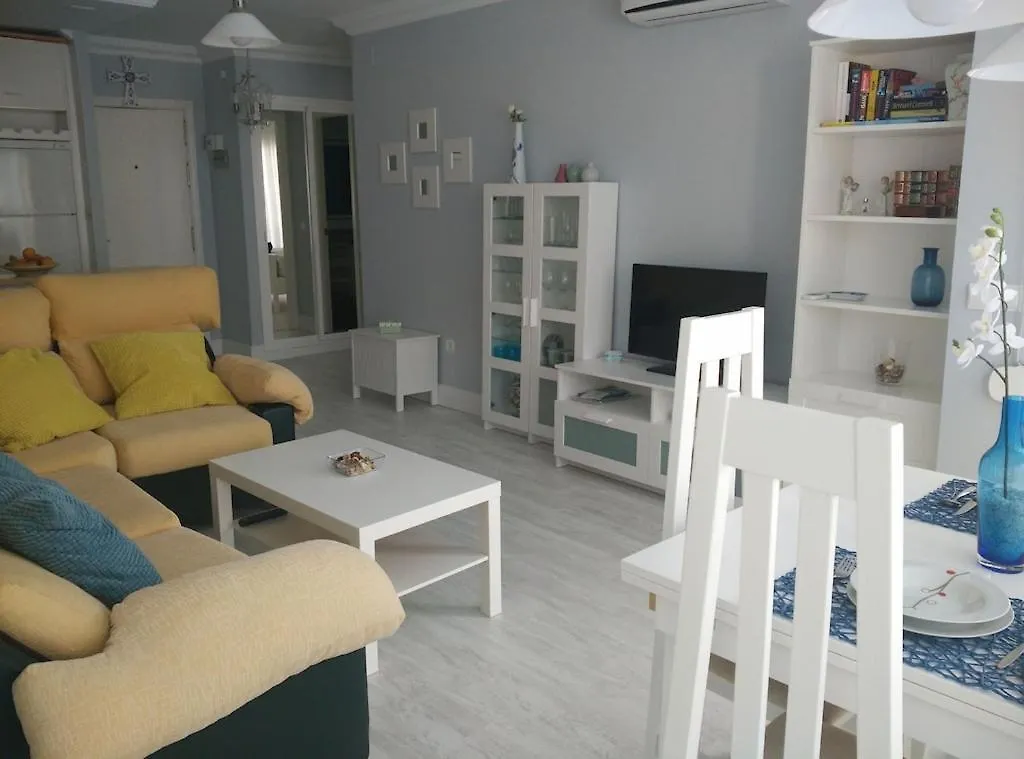 アパート Apartamento Cristal, Centrico, Luminoso, Amplio, 3 Dormitorios トレモリノス