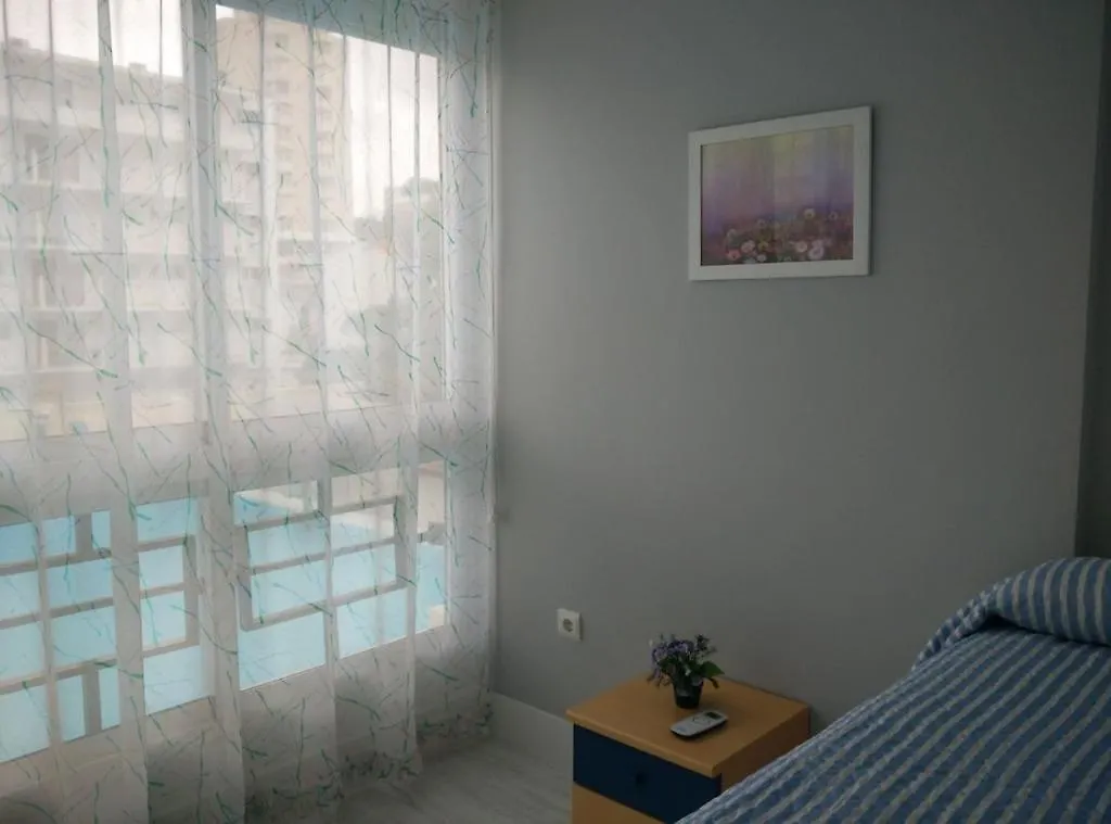 アパート Apartamento Cristal, Centrico, Luminoso, Amplio, 3 Dormitorios トレモリノス