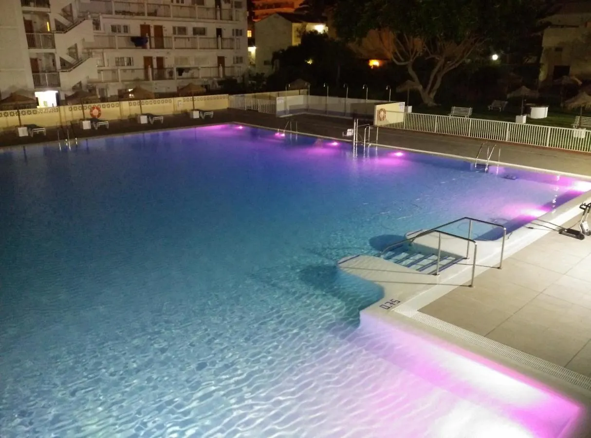 Apartamento Cristal, Centrico, Luminoso, Amplio, 3 Dormitorios トレモリノス