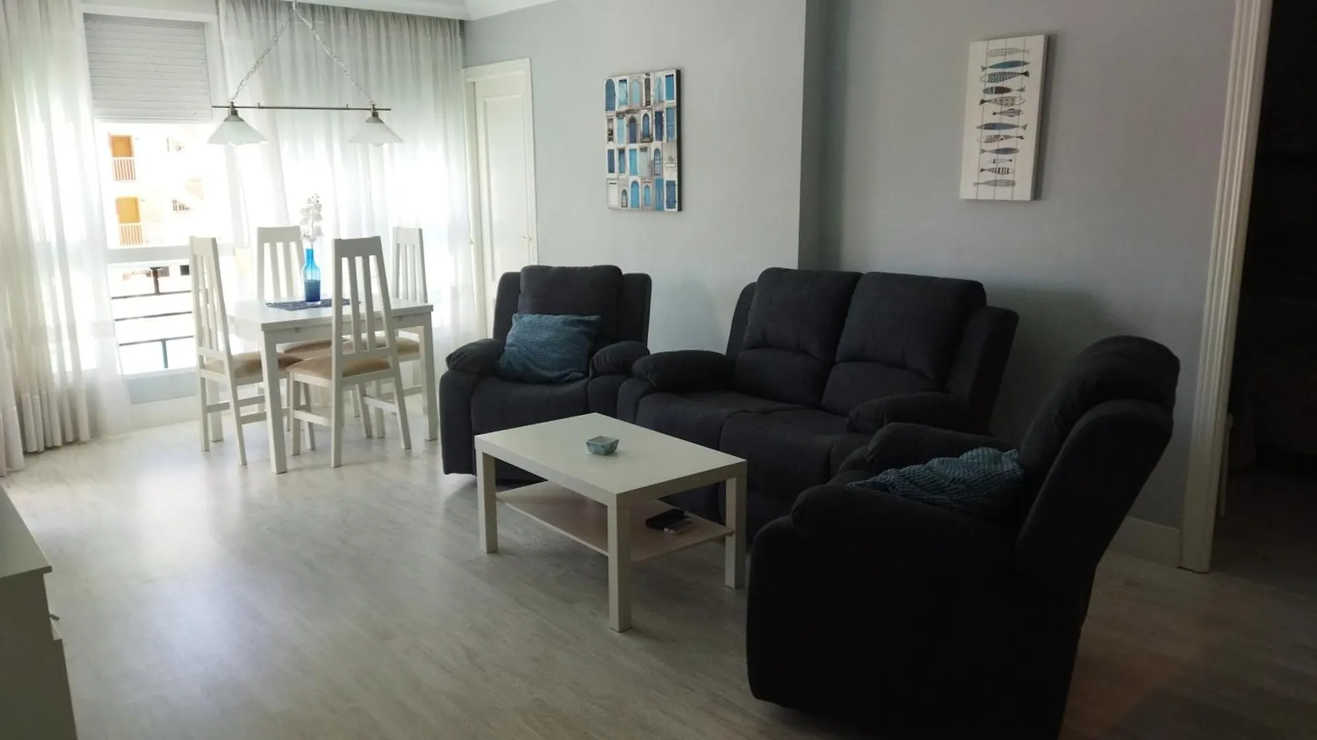 Apartamento Cristal, Centrico, Luminoso, Amplio, 3 Dormitorios トレモリノス スペイン